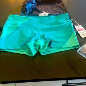 Run rabbit low-rise fitted 2.5” shorts